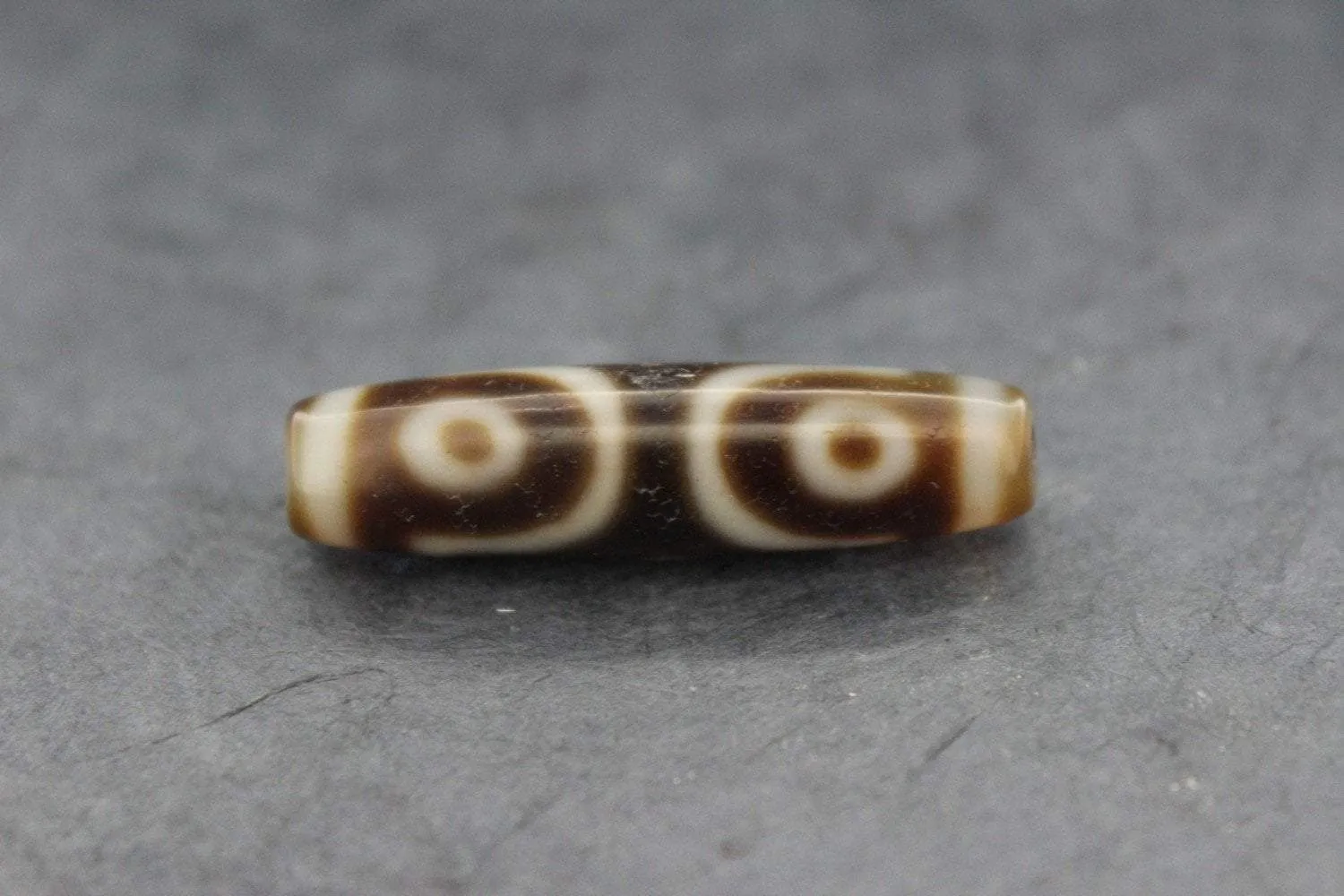 Amazing 3 Eyed Tibetan Dzi Bead